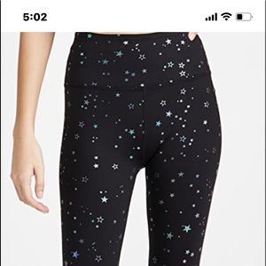 Beyond yoga black star leggings